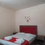 House Stamatis 사르티