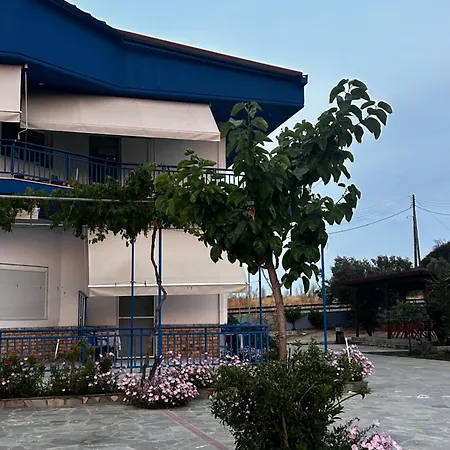 House Stamatis סארטי