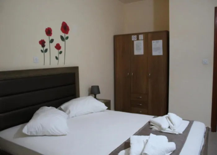 House Stamatis סארטי